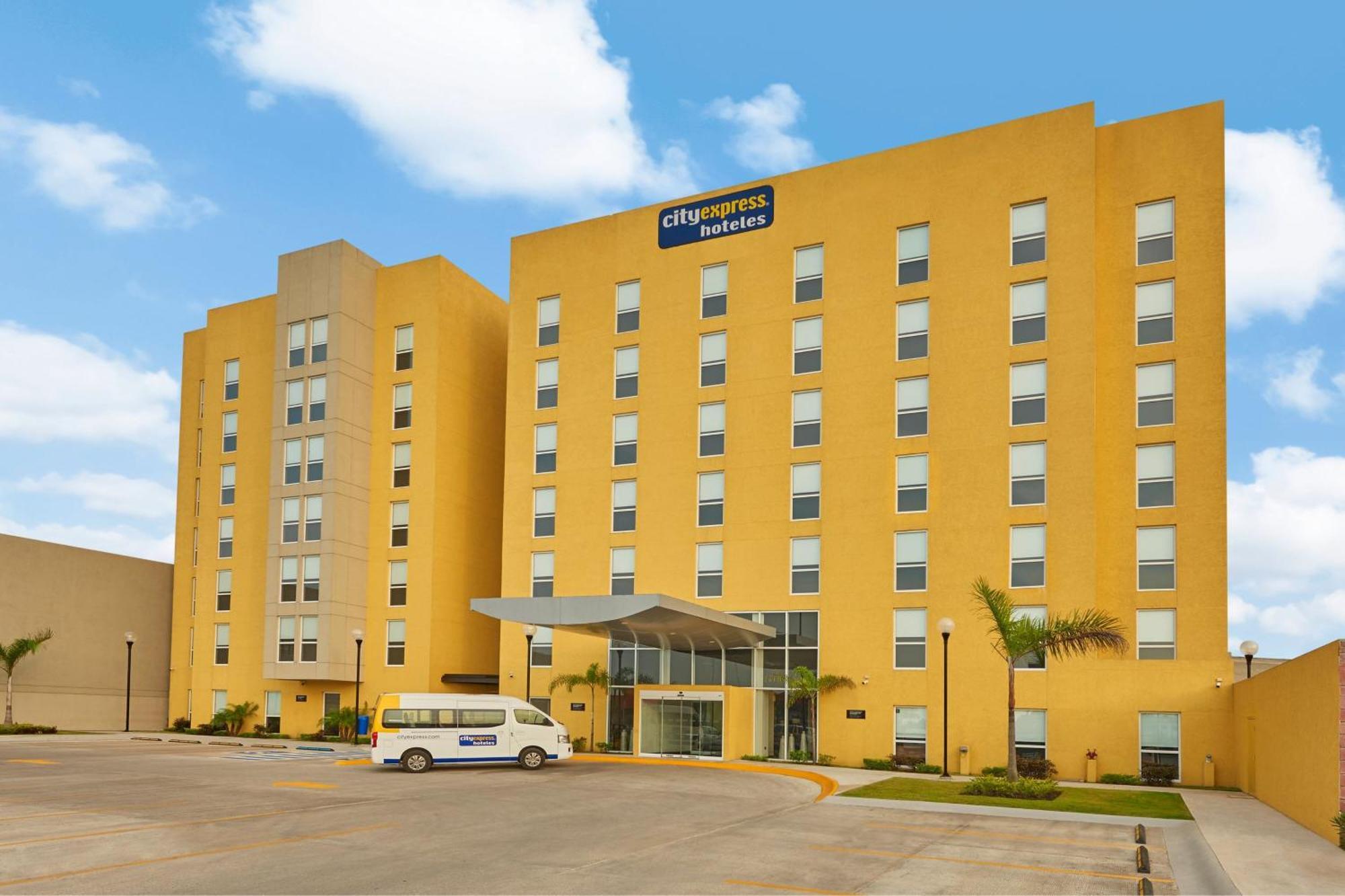 City Express By Marriott Tampico Altamira Мирамар Экстерьер фото